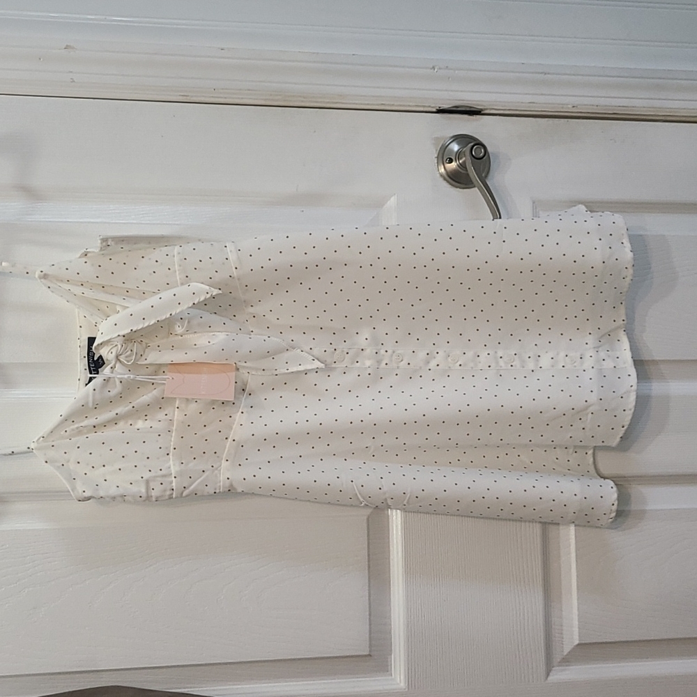 Kittenish tie front dress